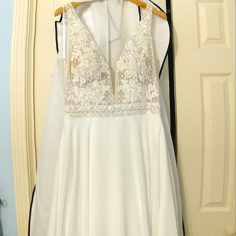 Maggie Sottero Wedding Dress